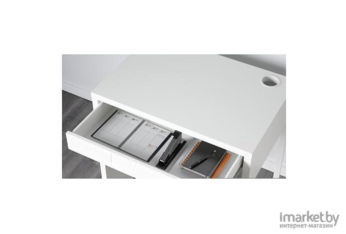 Письменный стол Ikea Микке 73x50 белый (302.130.76)